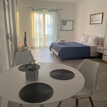 Bay-Dream 4 Apartment Adamantas  ภายนอก รูปภาพ